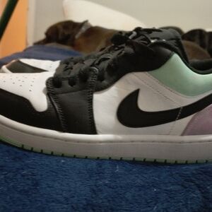 Jordan 1 low tye-die